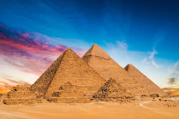 حقيقة-هدم-أهرامات-الجيزة-في-مصر