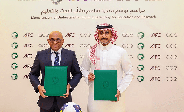 في-خطوة-استراتيجية-لتطوير-اللعبة:-الاتحاد-السعودي-يوقّع-مذكرة-تفاهم-تعليمية-مع-الاتحاد-الآسيوي-لكرة-القدم