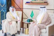 أمير-المنطقة-الشرقية-يستقبل-مدير-عام-فرع-الشؤون-الإسلامية-ويطّلع-على-إنجازات-الفرع