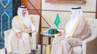 أمير-المنطقة-الشرقية-يستقبل-مدير-عام-فرع-الشؤون-الإسلامية-ويطّلع-على-إنجازات-الفرع