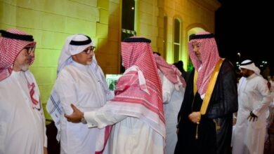 أمراء-واعيان-يواسون-اسرة-إدريس-في-فقيدتهم