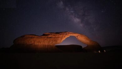 “عجائب-سماء-العلا”-توثق-لحظة-رصد-درب-التبانة-وكوكب-زحل