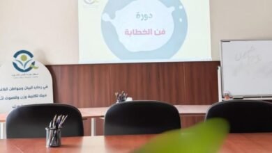 تأهيل-25-فتاة-على-مهارات-الخطابة-والتأثير-المجتمعي-بالأحساء