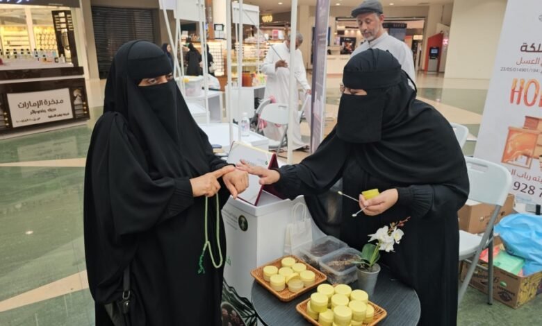 20-طناً-بنمو-60%.-خطة-بحثية-تضاعف-إنتاج-عسل-المانجروف-بالشرقية