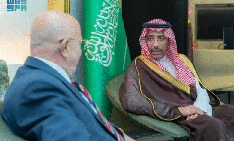 وزير-الصناعة-يبحث-تعزيز-التعاون-وتنمية-الاستثمارات-مع-نظيره-السوري