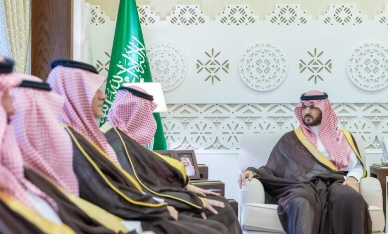 نائب-أمير-الشرقية-يستقبل-وكيل-وزارة-الطاقة-لشؤون-الكهرباء-ويشيد-بدعم-القيادة