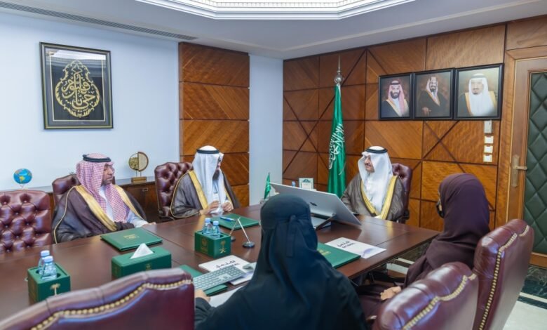 أمير-الشرقية-يستقبل-مجلس-إدارة-“أكتمل-الاجتماعية”