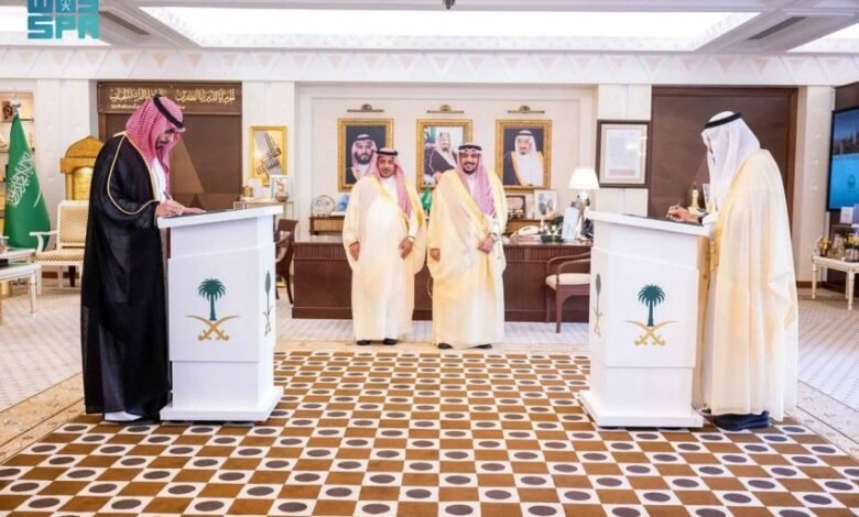 أمير-القصيم-يرعى-توقيع-اتفاقية-لتنفيذ-100-متجر-إلكتروني-ودعم-التحول-التقني-للجمعيات-بالمنطقة