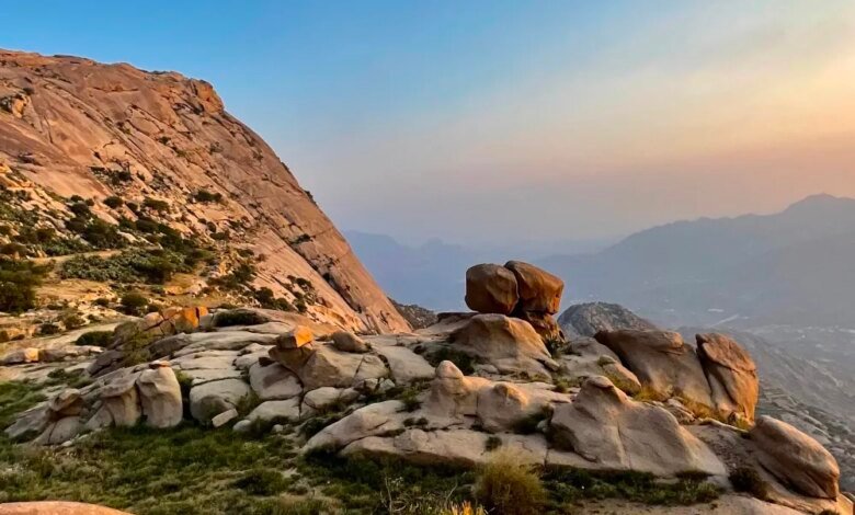 جبال-شدا-في-الباحة.-وجهة-عشاق-المغامرات-ومحبي-الاستمتاع-بالطبيعة