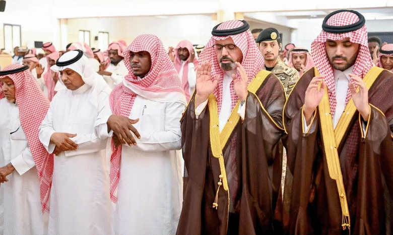 نائب-أمير-جازان-يعزي-أسرة-المجرشي-في-وفاة-والدهم