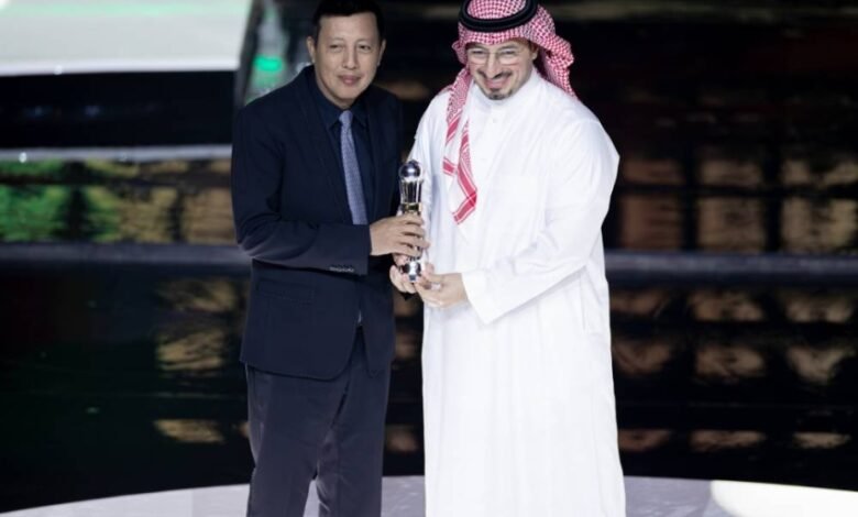 المسحل:-الفوز-بجائزة-أفضل-اتحاد-في-آسيا-يعكس-قيمة-المملكة-كمحور-رئيسي-للكرة