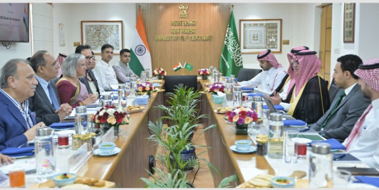 نائب-وزير-الصناعة-يبحث-في-الهند-الفرص-المشتركة-لتوطين-الصناعات-عالية-القيمة-بالمملكة