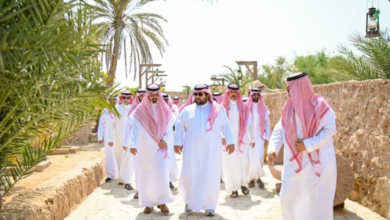 أمير-جازان-ونائبه-يتفقدان-عددًا-من-المشروعات-التنموية-والسياحية-بمحافظة-فرسان