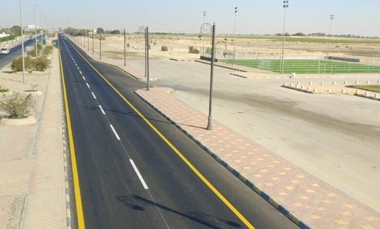 لتعزيز-السلامة.-صيانة-30-ألف-متر-مربع-بالمدخل-الجنوبي-للصرار