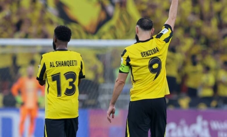 الهلال-في-الصدارة-وسط-مطاردة-أهلاوية