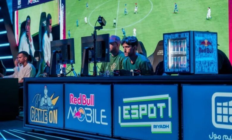 ألف-مشارك-في-المملكة-يخوضون-بطولة-في-كرة-القدم-الإلكترونية