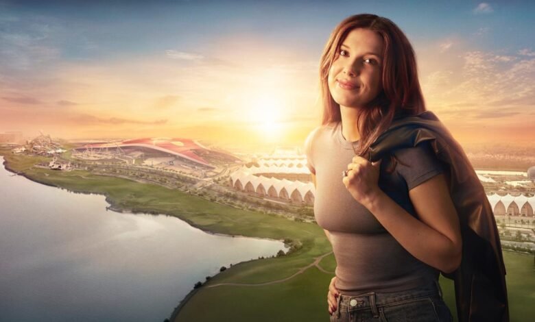 من-عالم-هوكينز-إلى-عالم-الترفيه.-نجمة-“stranger-things”-ميلي-بوبي-براون-تختار-جزيرة-ياس-لقضاء-عطلتها-القادمة