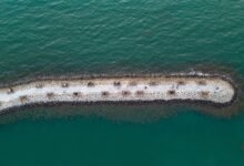 صور-|-بأجواء-معتدلة-وشواطئ-خلابة.-جازان-تجذب-الزوار-والأهالي