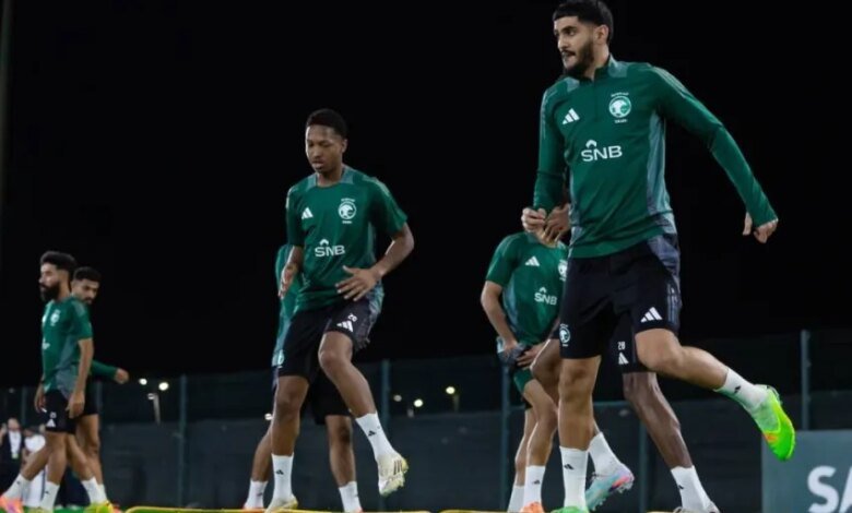 الأخضر-يختتم-تحضيراته-لمواجهة-الجزائر