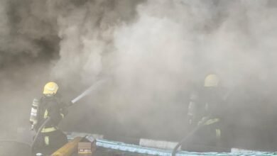 عاجل:-بلا-إصابات.-الدفاع-المدني-يسيطر-على-حريق-في-سوق-الدمام