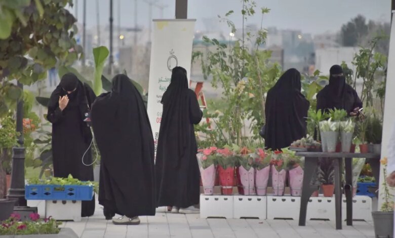 سوق-المزارعين-بالقطيف.-30-منفذ-بيع-مباشر-لتعزيز-السياحة-الزراعية-والأمن-الغذائي