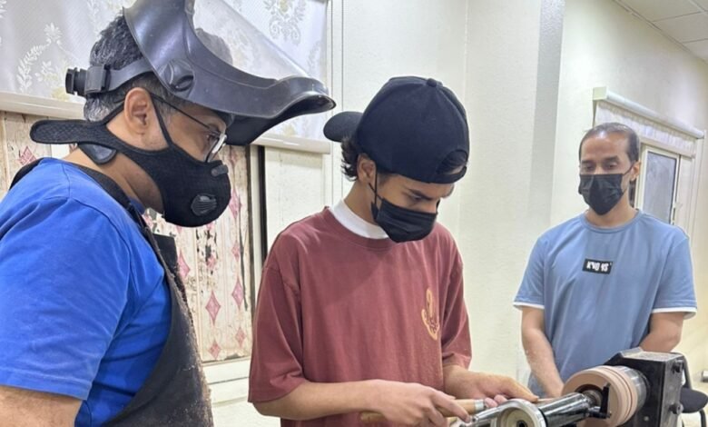 «روزنة-الحرفيين».-5-ورش-تضخ-60-حرفيًا-وحرفية-في-سوق-العمل-بالأحساء