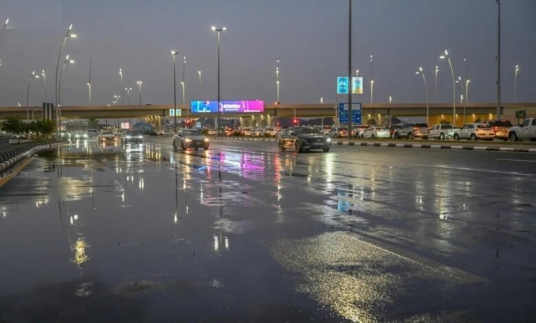 حتى-9-صباحًا.-“الأرصاد”-ينبه-من-استمرار-الأمطار-الغزيرة-على-الشرقية
