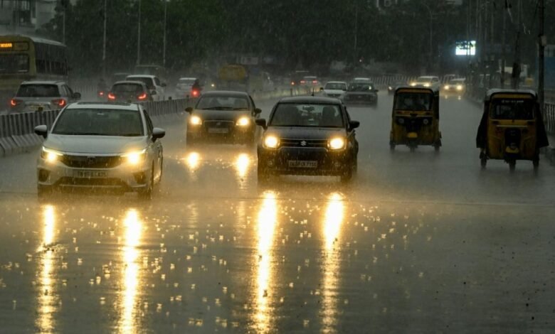 تبدأ-8-صباحًا.-أمطار-غزيرة-على-أجزاء-من-المنطقة-الشرقية