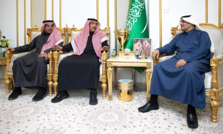 محافظ-رفحاء-يستقبل-إدارة-ولاعبي-نادي-التضامن-بمناسبة-تحقيق-بطولة-منطقتي-الشمالية-والجوف