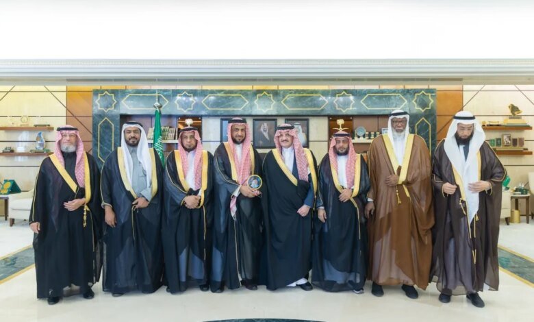 أمير-المنطقة-الشرقية-يستقبل-رئيس-وأعضاء-جمعية-محبة-للتنمية-الأسرية