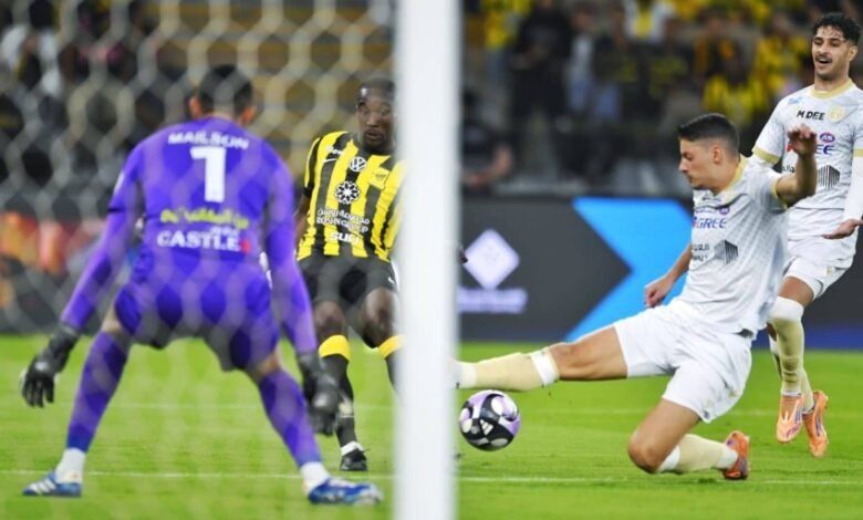 الاتحاد-يكسر-عناد-التعاون-والحظ-بهدف