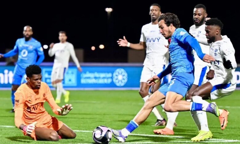 الهلال-يحكم-قبضته-على-الصدارة-بفوز-صعب-على-نيوم