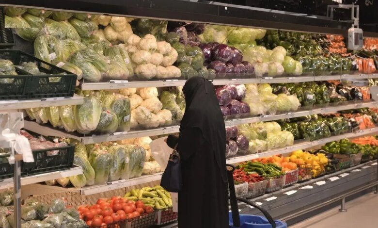 أسعار-تنافسية.-العروض-الرمضانية-تجذب-متسوقي-الشرقية