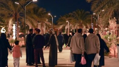 تزامنًا-مع-رمضان.-إقبال-كبير-على-شراء-التمور-في-“قرية-النخيل”-بالأحساء