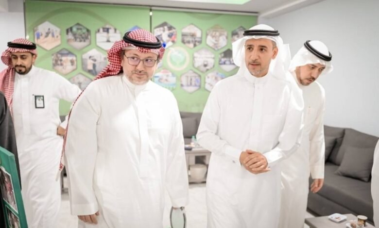 رئيس-اتحاد-السلة-يزور-نادي-السلام-في-إطار-اللقاءات-التشاورية