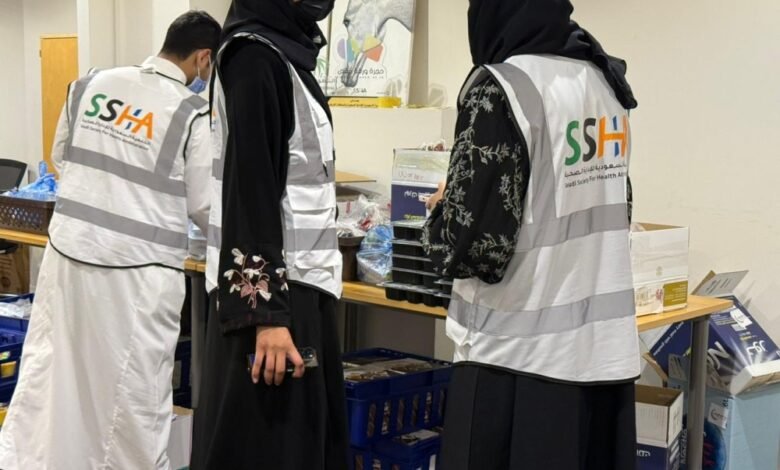 40-متطوعاً-يوزعون-1000-وجبة-إفطار-يومياً-بمستشفيات-الشرقية