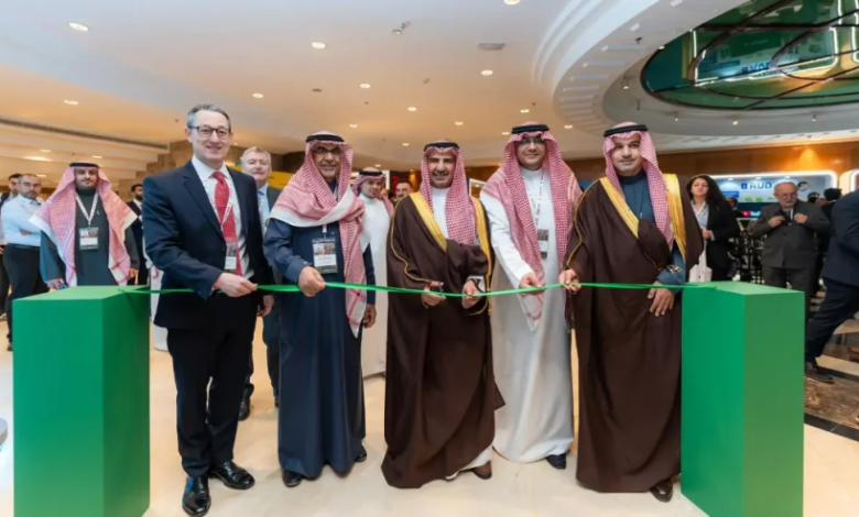 نائب-وزير-الصناعة-يفتتح-مؤتمر-سيمتك-الشرق-الأوسط-وأفريقيا-2026-بالرياض