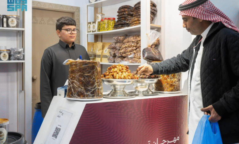 تمرة-حلوة-الجوف-تتصدر-اهتمامات-زوار-مهرجان-التمور-بدومة-الجندل