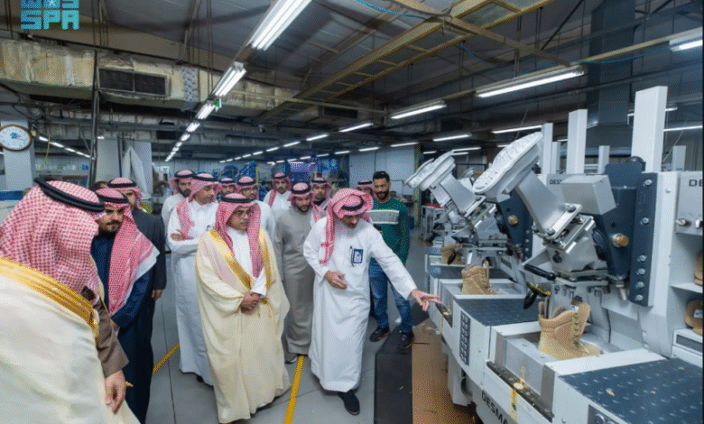 ابن-سلمة-يقف-على-جاهزية-البنية-التحتية-للمدن-الصناعية-بالشرقية