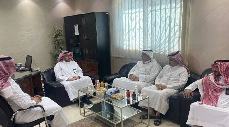 اجتماع-بين-البيئة-والتجارة-بالعاصمة-المقدسة-لتعزيز-الرقابة-على-الأسواق