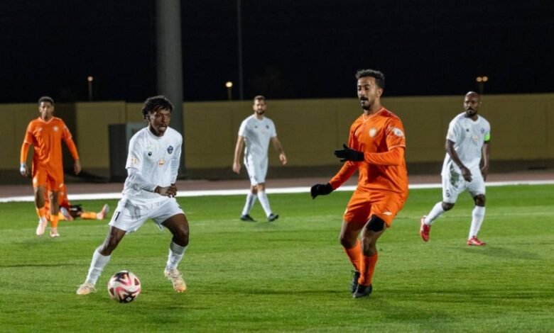 الصقر-يفوز-بصعوبة-على-أحد-وهجر-يزاحمه-على-الصدارة