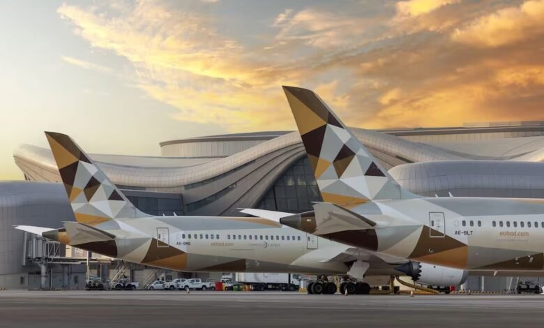  أكثر-من-100-ألف-بريطاني-عالقون-في-الخليج-وسط-إغلاق-الأجواء-وخطط-إجلاء-معقدة