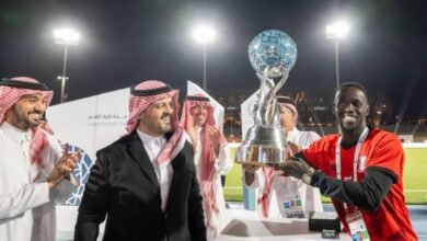 نائب-أمير-منطقة-مكة-يتوّج-فريق-التعاون-ببطولة-جدة-2026-لكرة-القدم