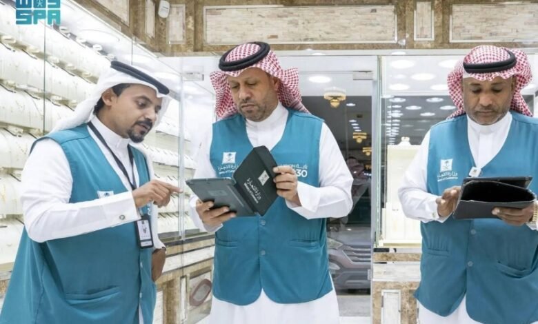 فرع-التجارة-بجازان-يباشر-917-بلاغًا-على-المنشآت-التجارية-ومنافذ-البيع