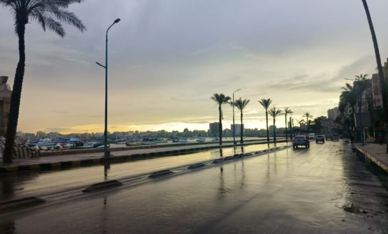 عاجل-|-تبدأ-1-صباحًا.-إنذار-أحمر-من-أمطار-غزيرة-على-الشرقية