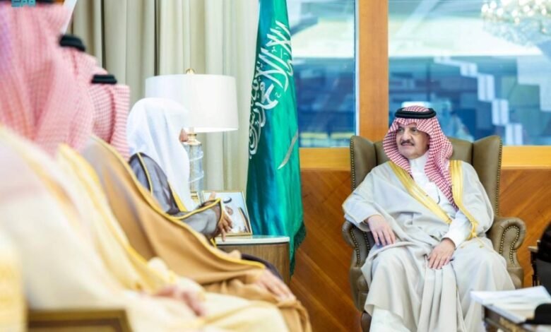 أمير-الشرقية-يستقبل-رئيس-اللجنة-العليا-المنظمة-لمهرجان-الشرقية-الدولي-لجمال-الخيل-العربية-الأصيلة