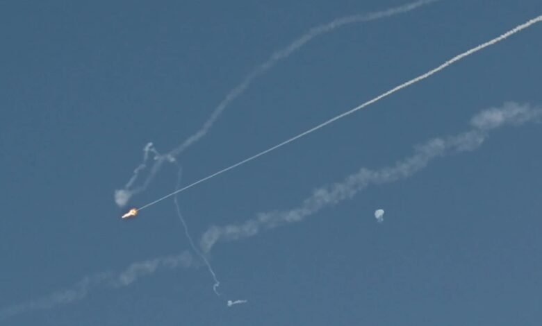 نقص-الصواريخ-الاعتراضية-يضع-دفاعات-الخليج-تحت-ضغط-متزايد-مع-تصاعد-الهجمات-الإيرانية