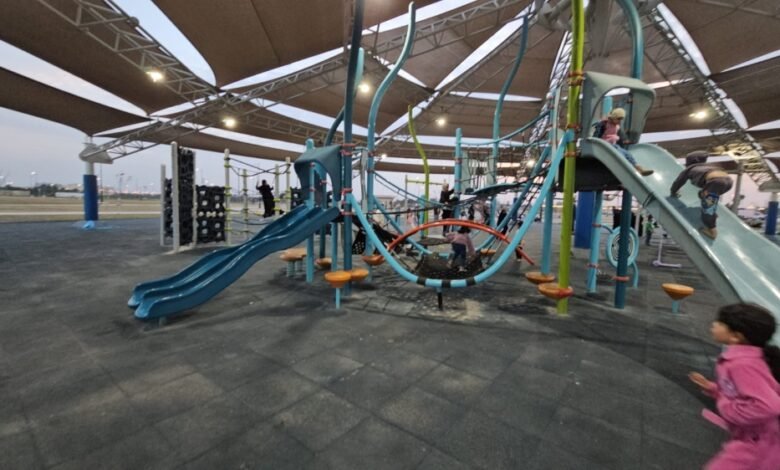 شاهد|-“دانة-الرامس”-تتحول-إلى-وجهة-ترفيهية-ورياضية-للأهالي-خلال-العيد