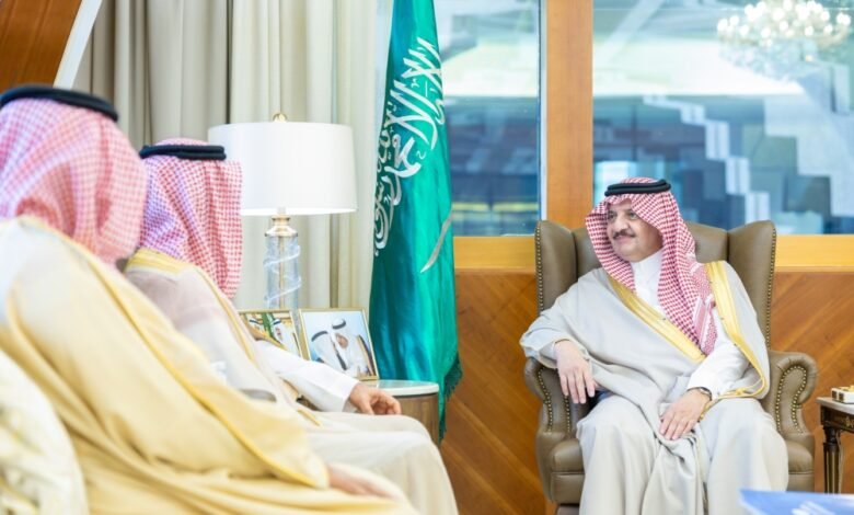 أمير-الشرقية-يطّلع-على-تقرير-إنجازات-تجمع-حفر-الباطن-الصحي