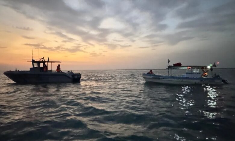 إنقاذ-مواطنين-تعطلت-واسطتهما-البحرية-في-الجبيل-بالشرقية